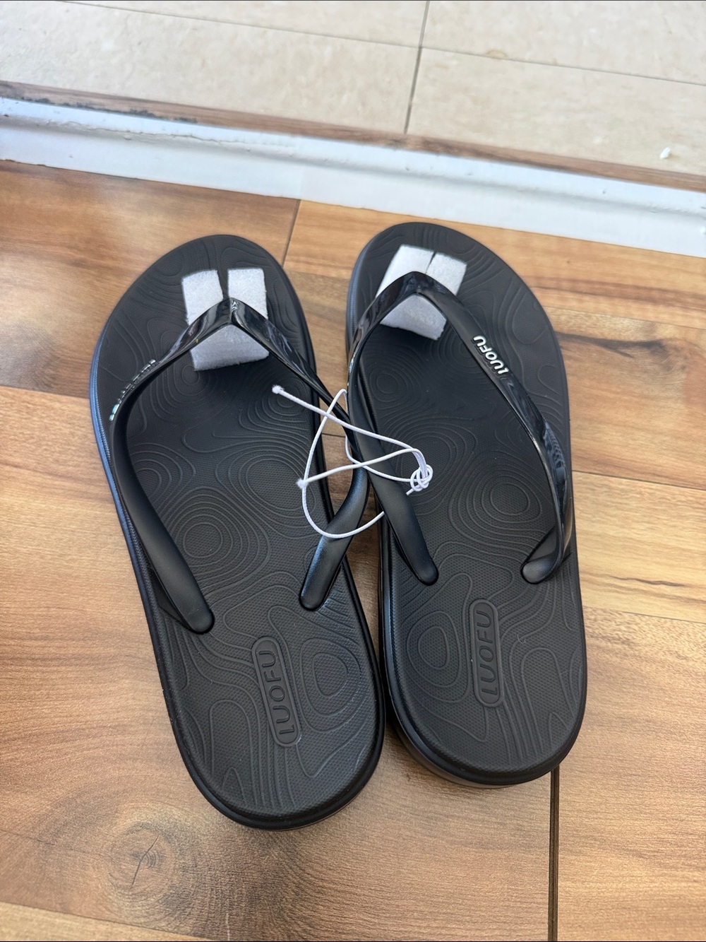 Black Flip Flop Sandals - Casual Thongs